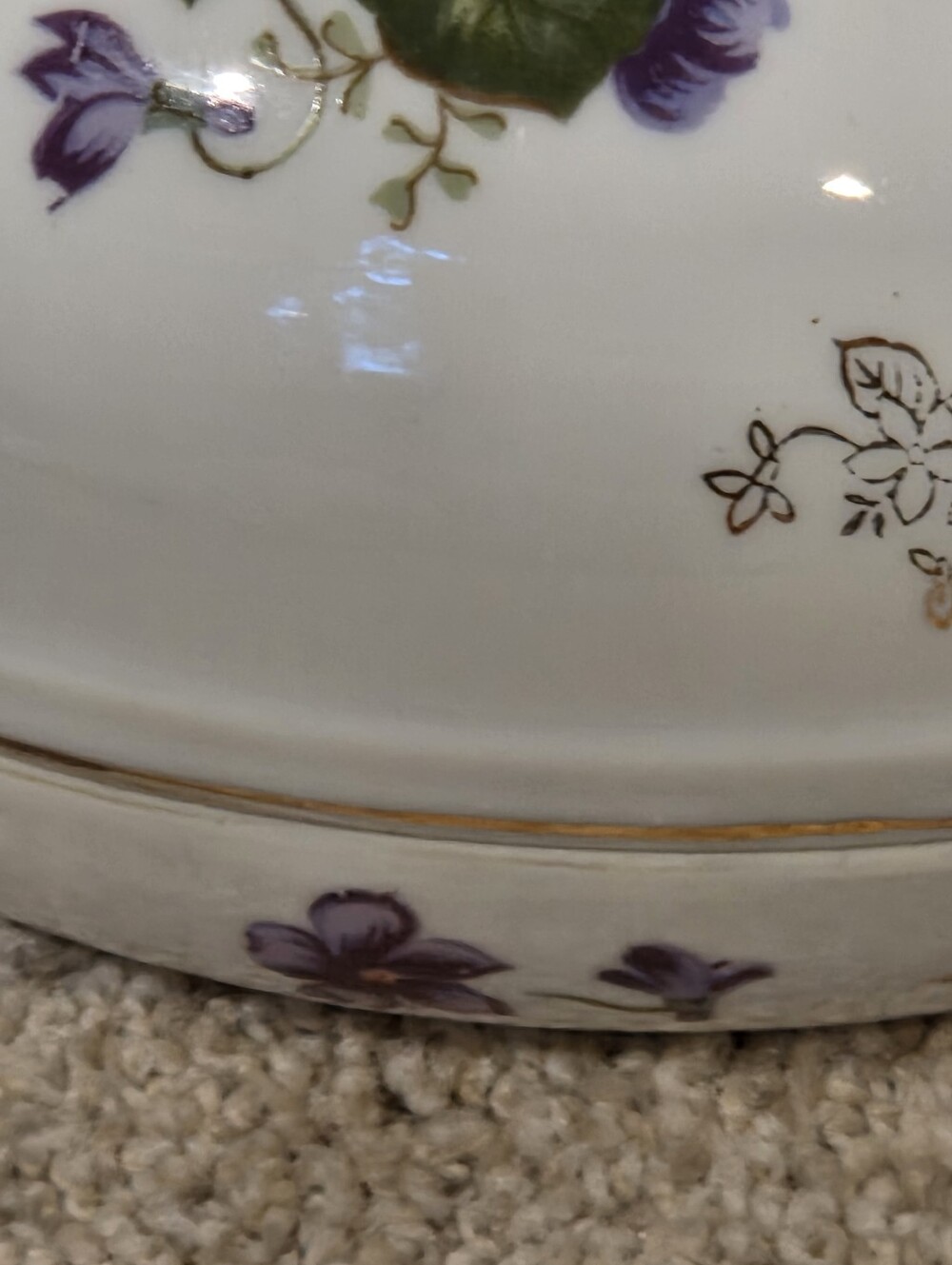 Lefton China Floral Egg Trinket Box with Purple Violets - Picture 4 of 9